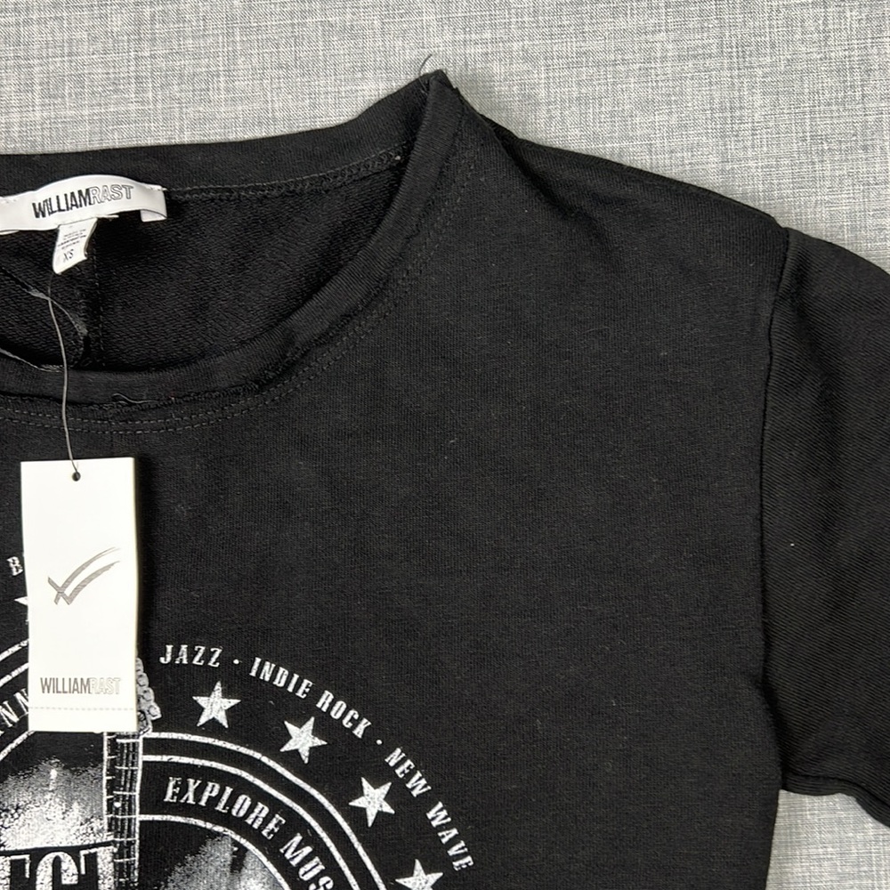 William Rast Black & White Offset Graphic Sweatshirt Tee Juniors Size XS - Picture 4 of 7